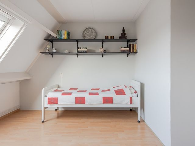 Klokketuin 34, Zwaag