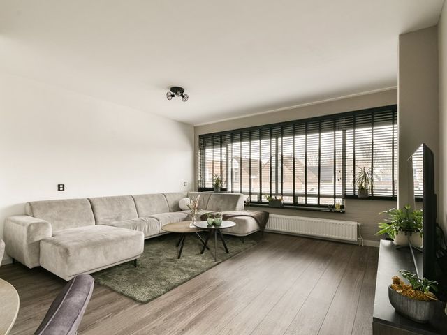 Dorlandsweer 35, Sliedrecht