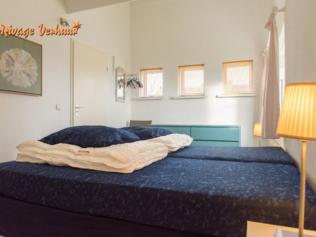 Crox Houcke 27, Nieuwvliet