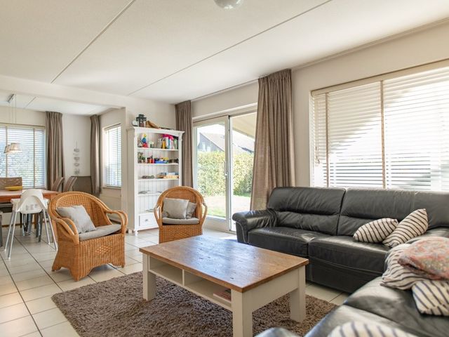 Crox Houcke 28, Nieuwvliet