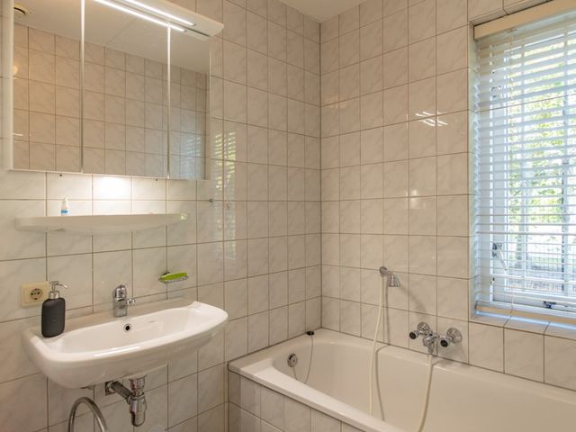 Crox Houcke 28, Nieuwvliet