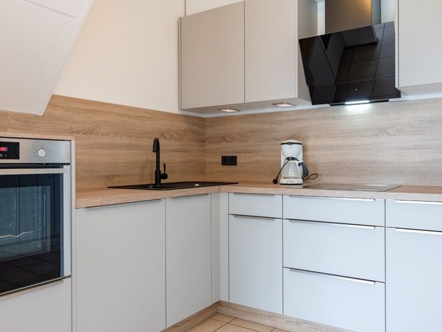 Crox Houcke 81, Nieuwvliet