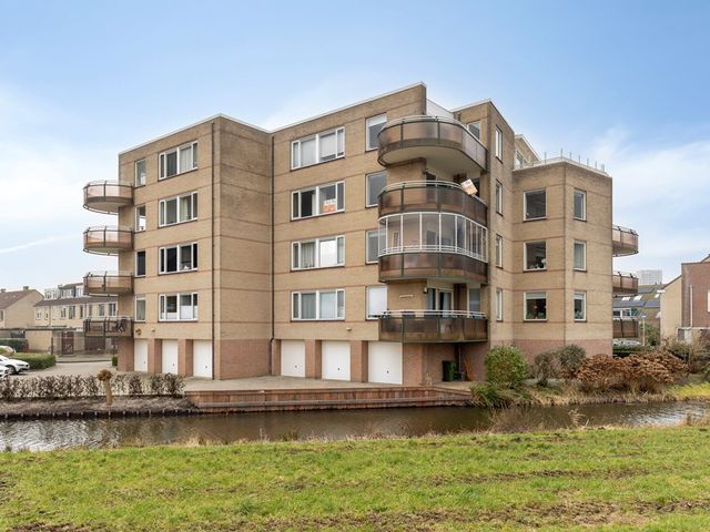 Buitendijklaan 120, Leiderdorp