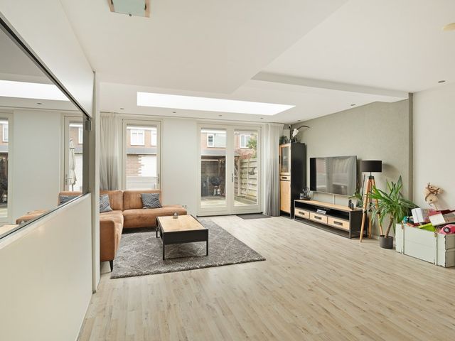 Middelgeest 10, Leiderdorp