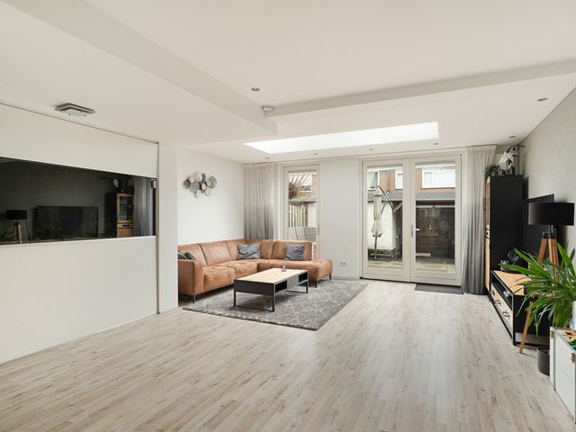 Middelgeest 10, Leiderdorp