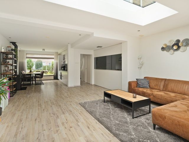 Middelgeest 10, Leiderdorp