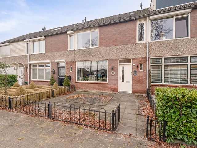 Jan Zwartplantsoen 6, Bunschoten-Spakenburg