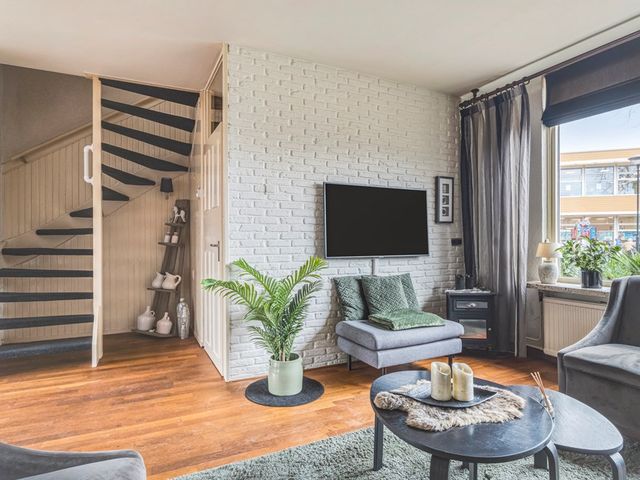 Jan Zwartplantsoen 6, Bunschoten-Spakenburg