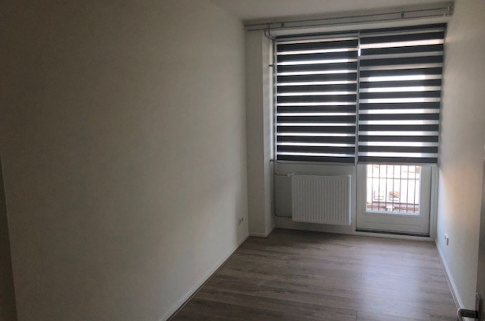 Martini Van Geffenstraat 105