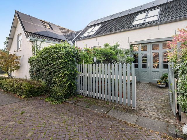 Rotterdamseweg 26, Zwijndrecht