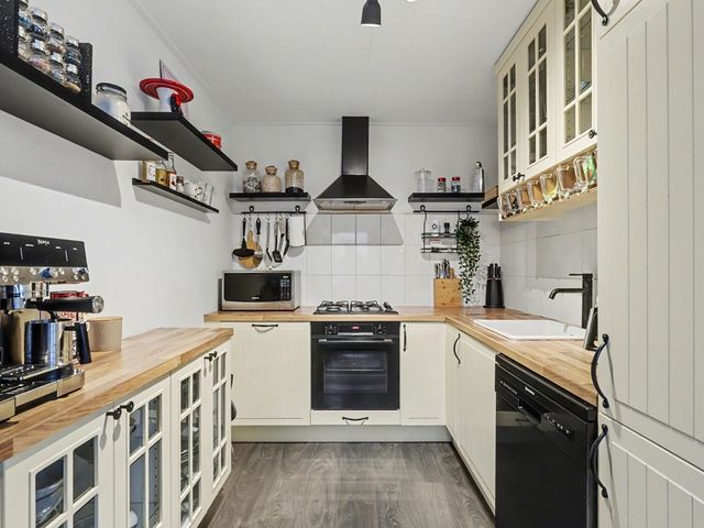 Crocuserf 48, 'S-Gravendeel