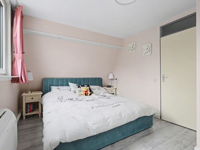 Crocuserf 48, 'S-Gravendeel