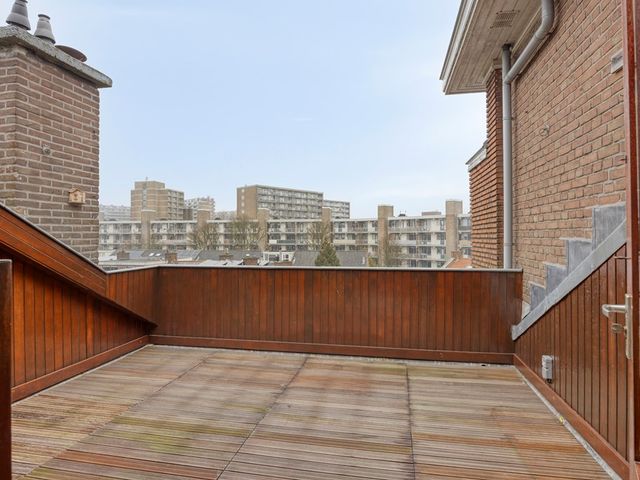 Veenendaalkade 117, Den Haag