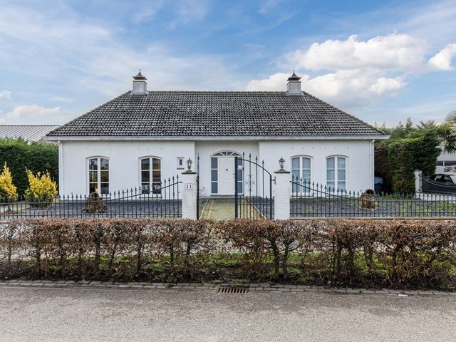 Palmbrugweg 11, Echt