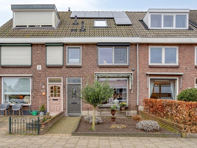 Prins Bernhardlaan 179, Veenendaal