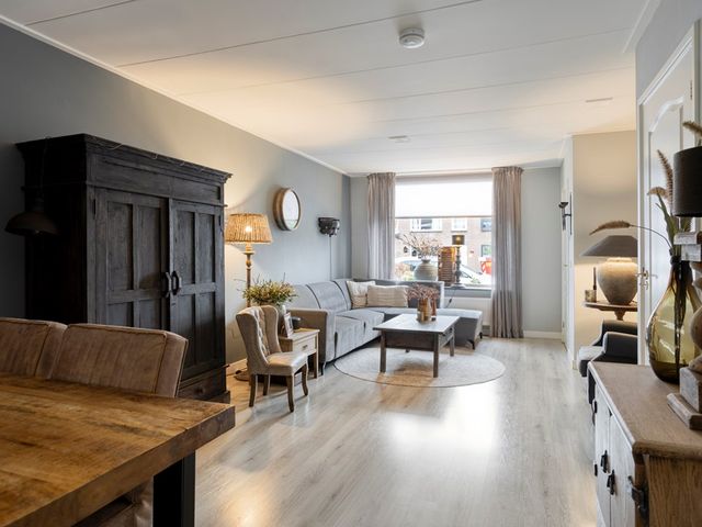 Prins Bernhardlaan 179, Veenendaal