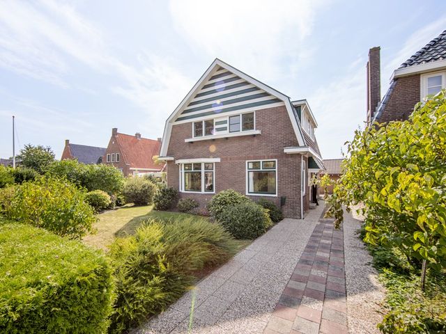 Ds L Touwenlaan 32, Makkum