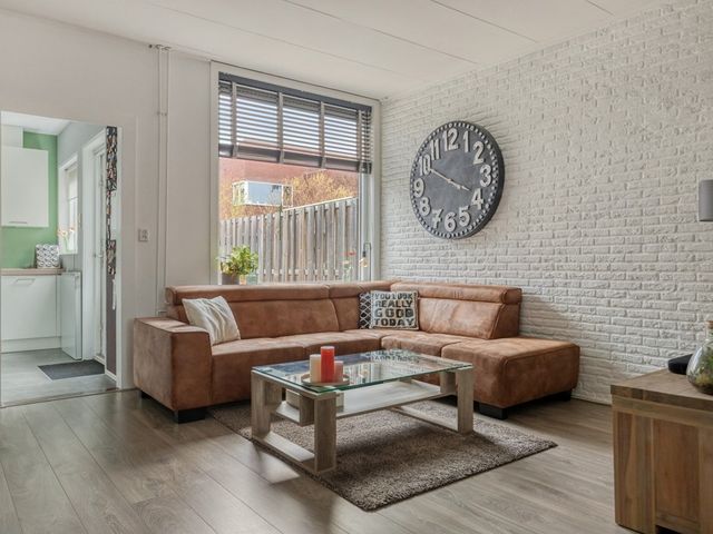 Prins Bernhardstraat 8, Zwijndrecht