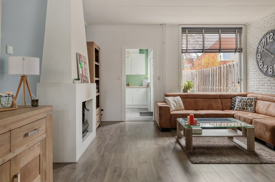 Prins Bernhardstraat 8