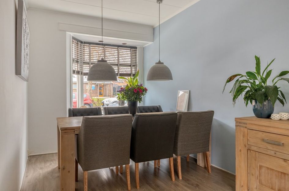 Prins Bernhardstraat 8