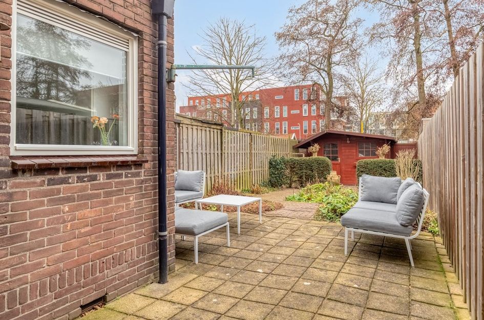 Prins Bernhardstraat 8