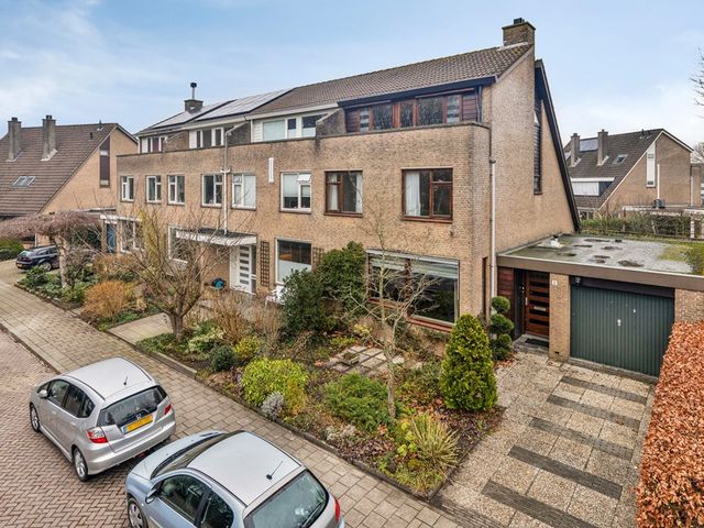 Zwaanwijk 1, Zwijndrecht