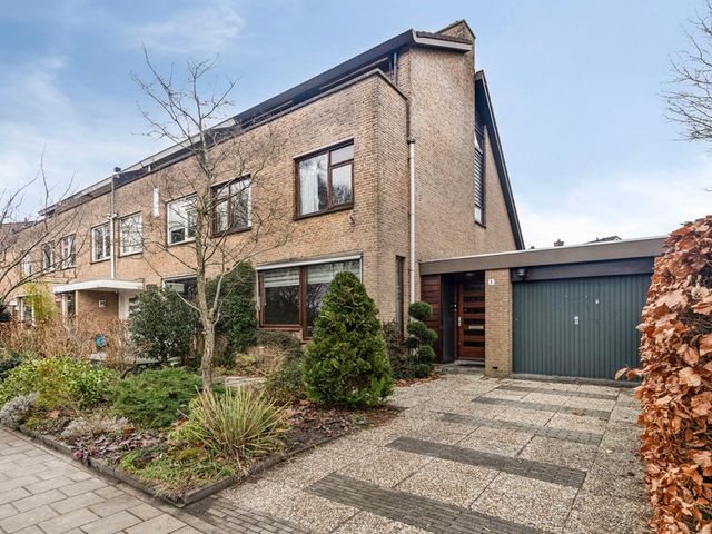 Zwaanwijk 1, Zwijndrecht