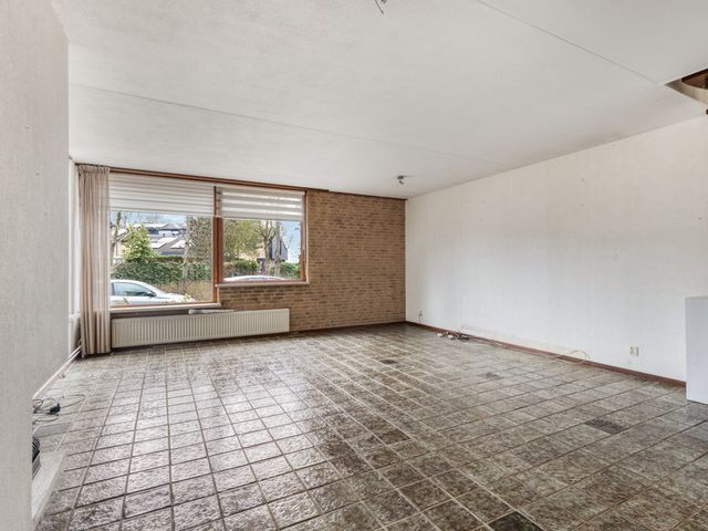 Zwaanwijk 1, Zwijndrecht