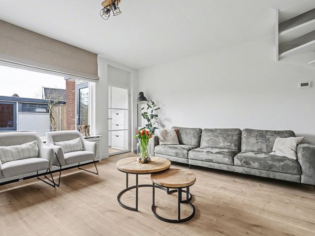 Binnensingel 57, Strijen