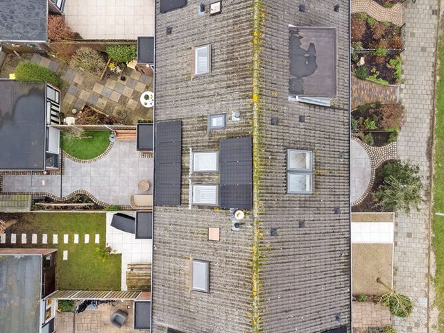 Binnensingel 57, Strijen