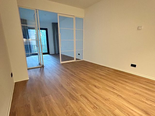 1e Middellandstraat 70B, Rotterdam