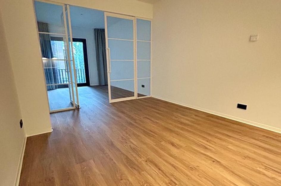 1e Middellandstraat 70B