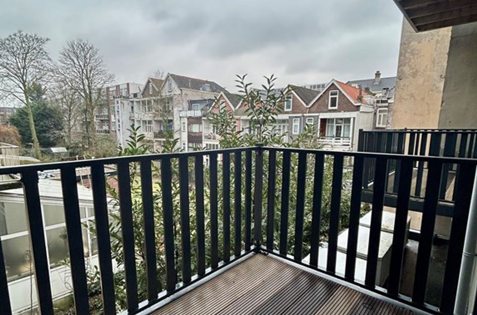 1e Middellandstraat 70B