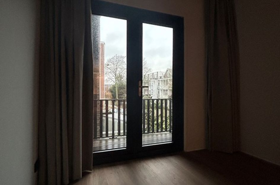 1e Middellandstraat 70B