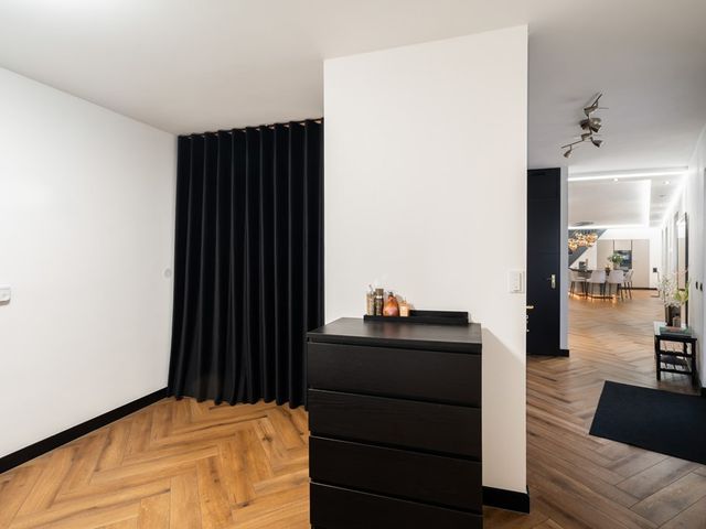 Alikruiksingel 3, Den Haag