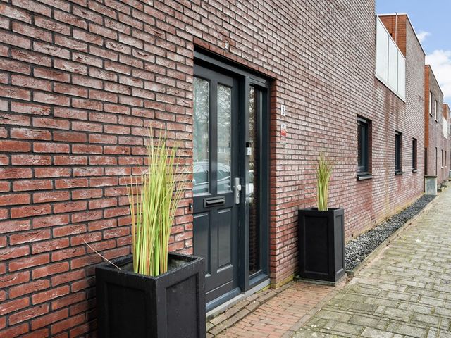 Alikruiksingel 3, Den Haag