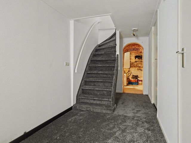 Kerkstraat 3, Strijen