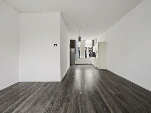 Kerkstraat 3, Strijen