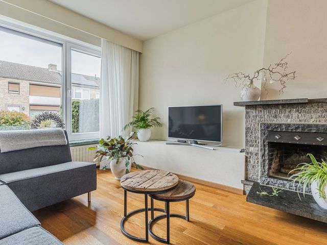 Kastanjestraat 35, Echt