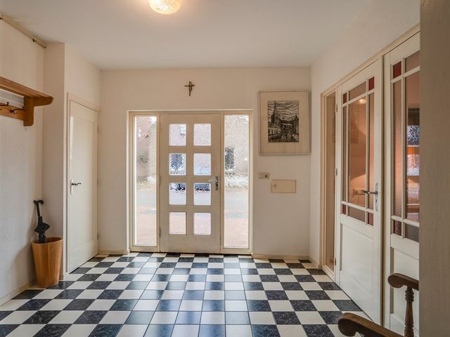 Hoofdstraat 29, Maasbracht