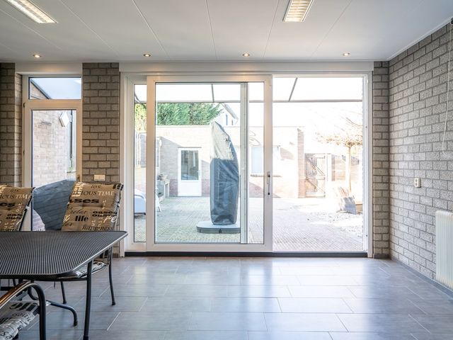 Bovenstraat 6, Limbricht