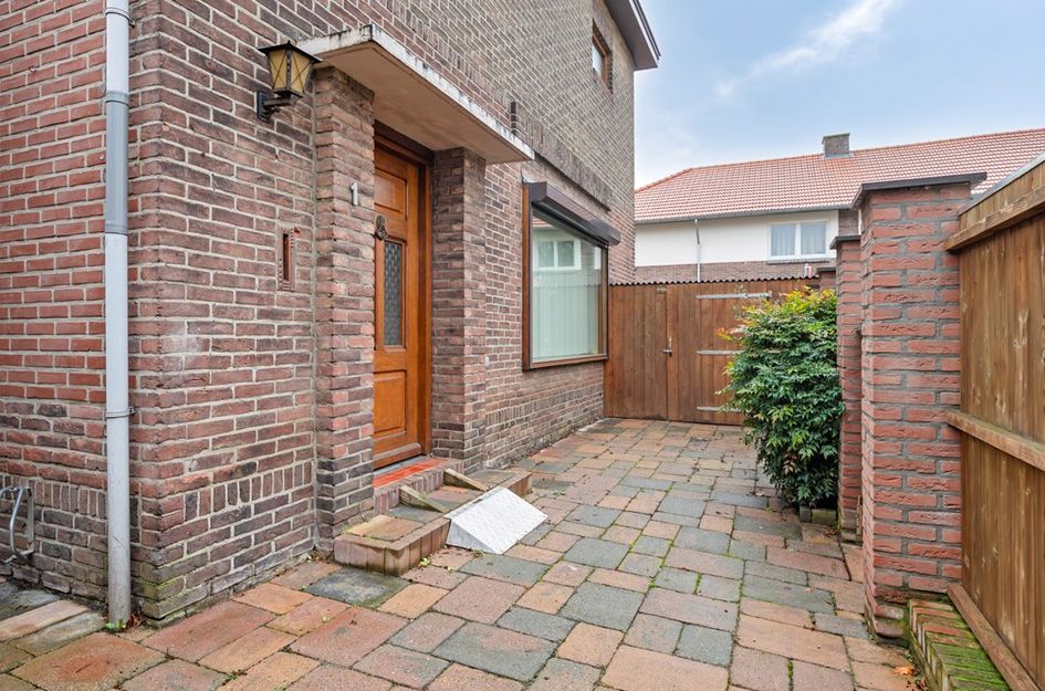 Sint Lambertusstraat 1