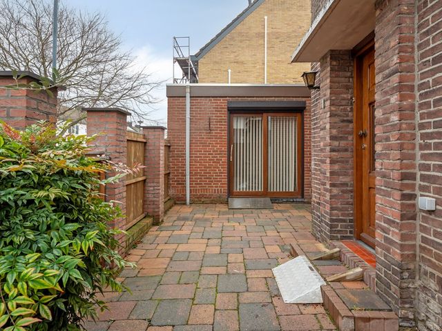 Sint Lambertusstraat 1, Sittard