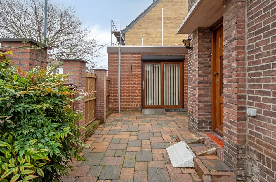 Sint Lambertusstraat 1