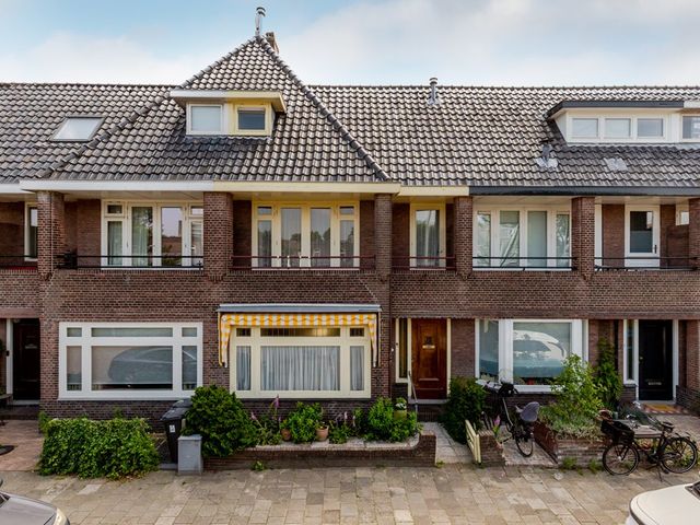 Waldeck Pyrmontlaan 15, Overveen