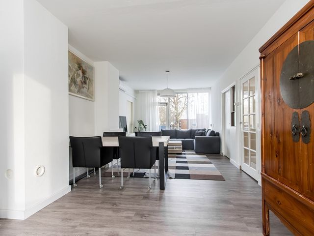 Pastoor van Thiellaan 63, Rosmalen