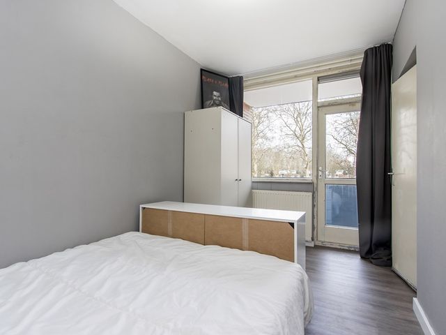 Pastoor van Thiellaan 63, Rosmalen