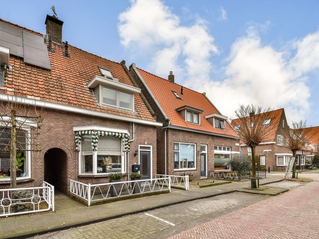 Piet Heinstraat 17, Sliedrecht