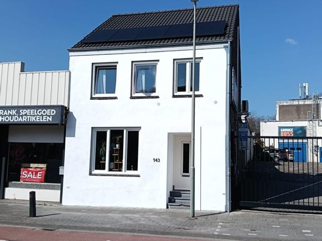 Kouvenderstraat 143, Hoensbroek