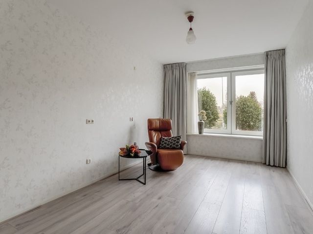 Kolblei 102, Avenhorn